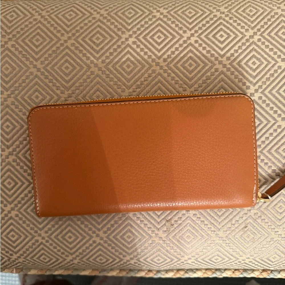 Vera Bradley Leather Roasted Pecan Zip-Around Wallet NWT 135.00